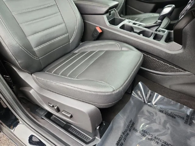 Used 2018 Black Ford Titanium image 25