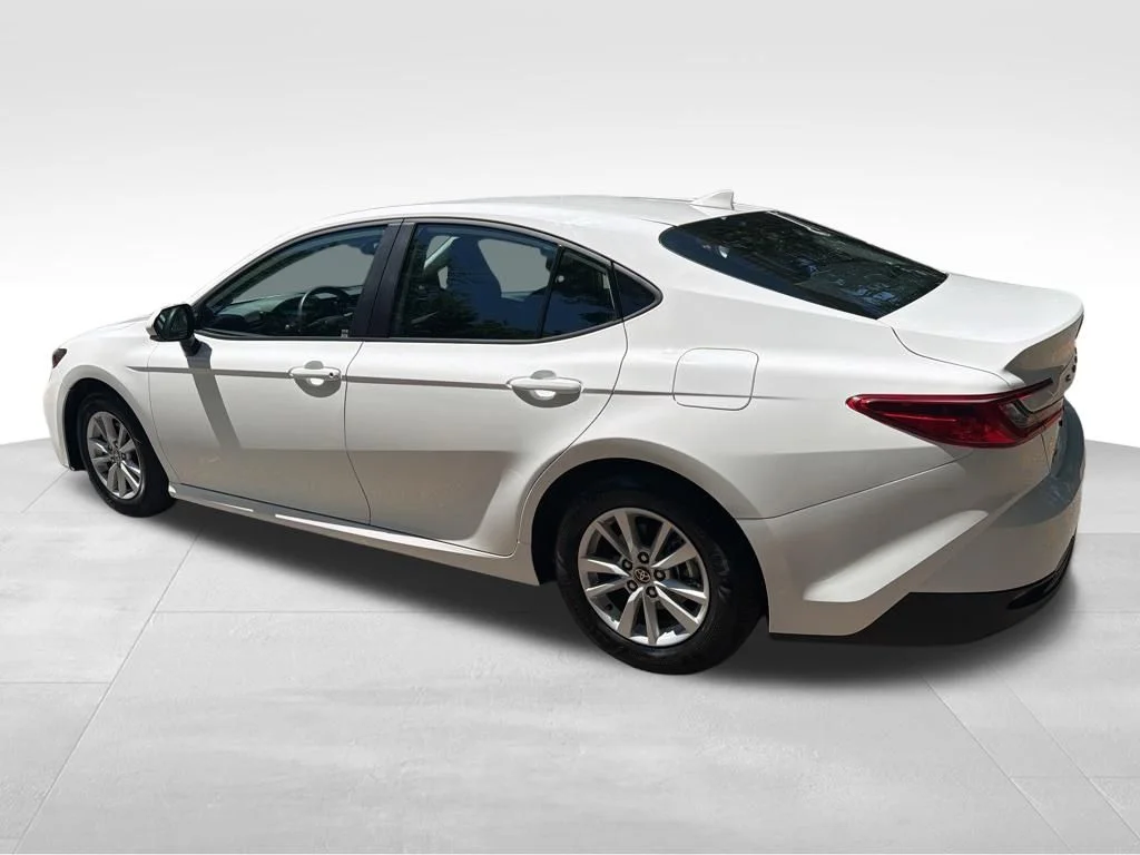 Used 2025 White Toyota LE image 3