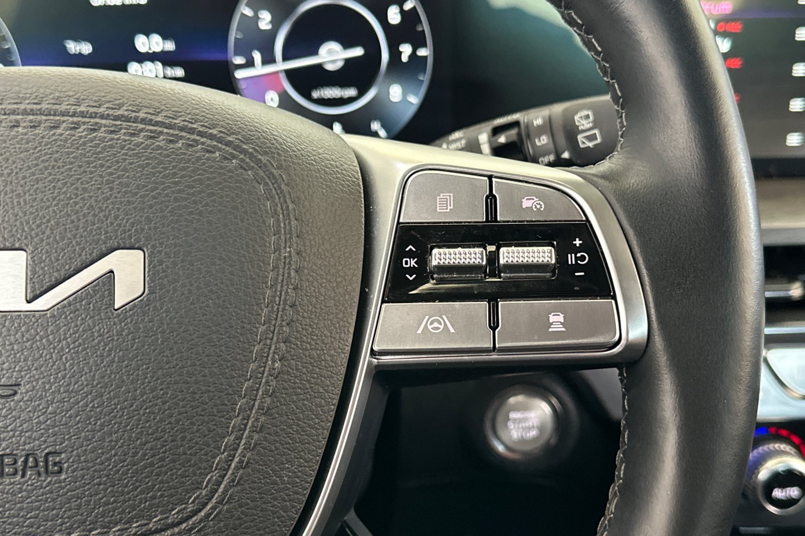 Used 2025 Gray Kia SX-Prestige X-Line image 28