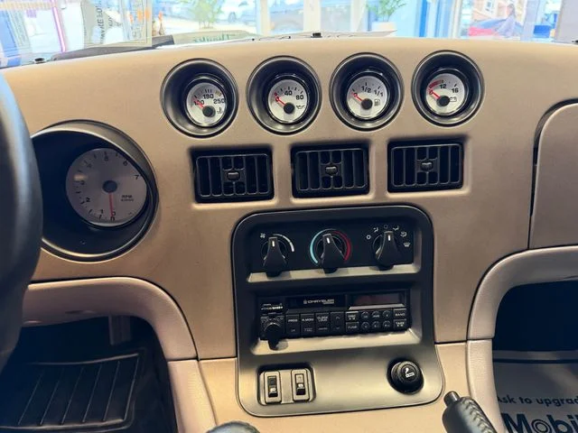 Used 1994 Black Dodge RT/10 image 24