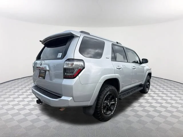 Used 2021 Silver Toyota SR5 Premium image 5