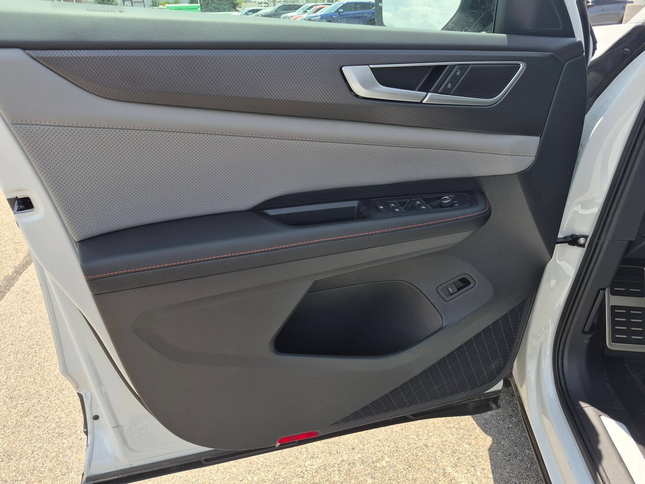 New 2026 Pearl Volkswagen 2.0T Peak Edition image 12
