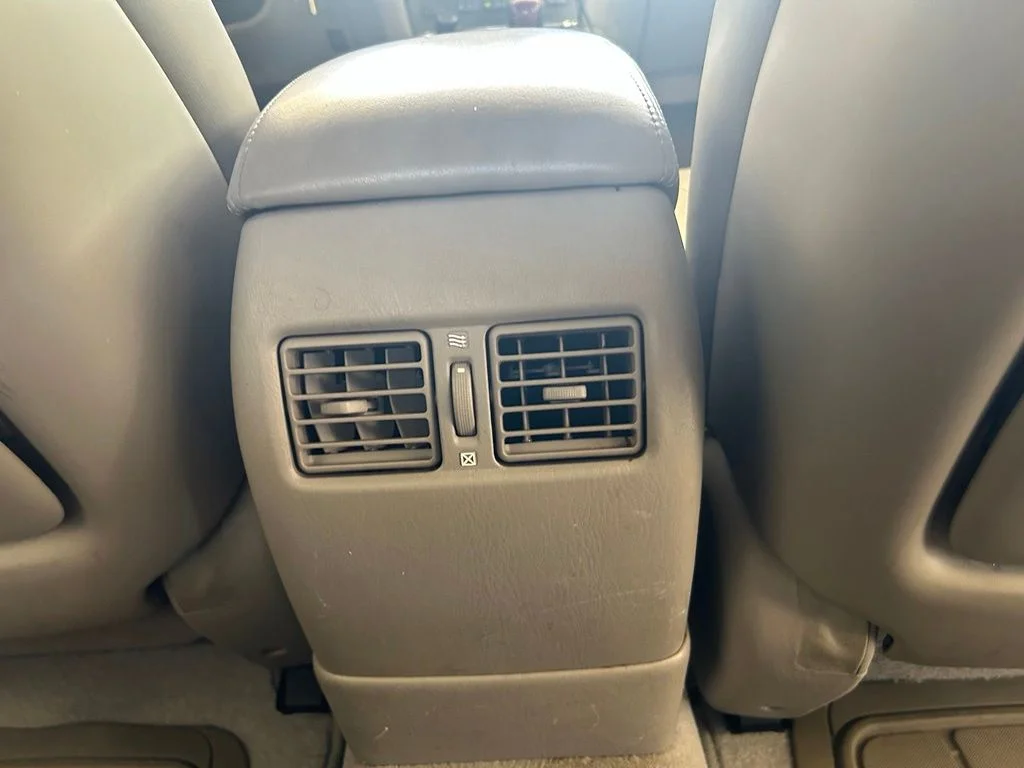 Used 2002  Lexus 300 image 30