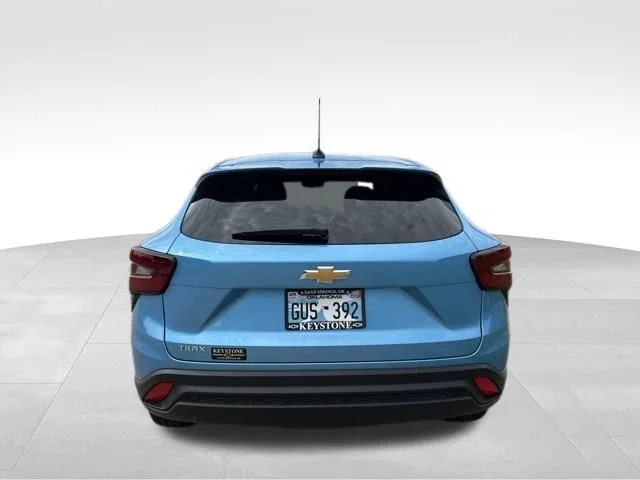 Used 2025 Blue Chevrolet LS image 4