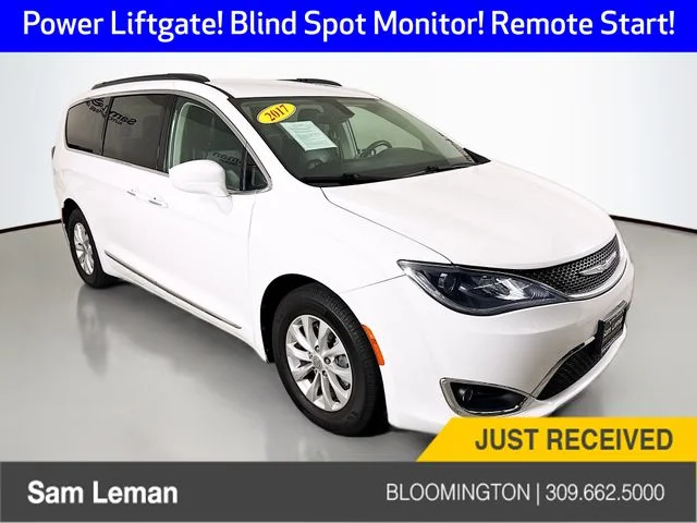 Used 2017 White Chrysler Touring L image 1