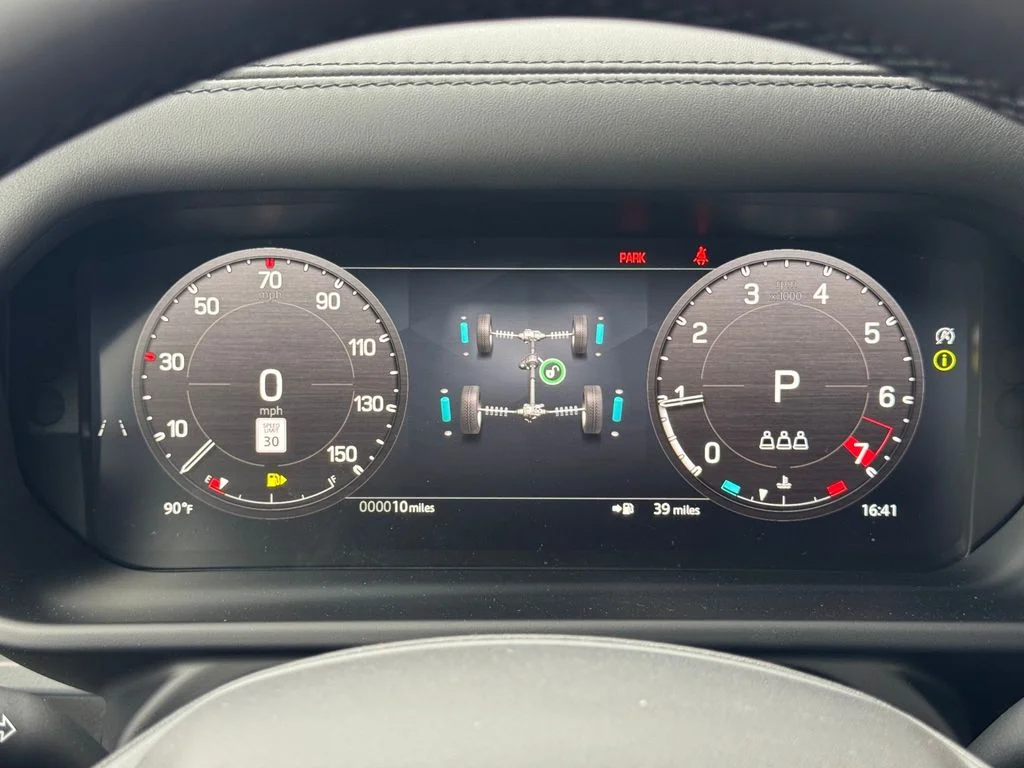 New 2026 Fuji White Land Rover X-Dynamic SE image 18