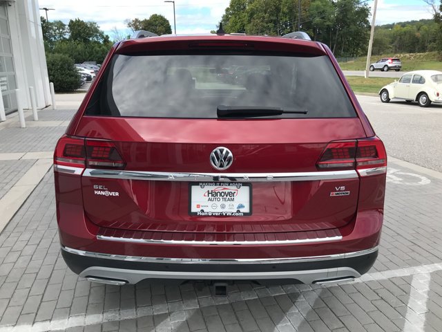 Used 2019 Fortana Red Metallic Volkswagen 3.6L V6 SEL Premium image 7
