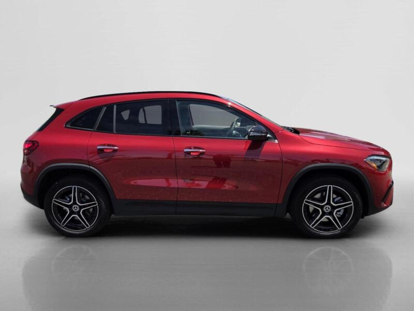 New 2026 MANUFAKTUR Patagonia Red Metallic Mercedes-Benz GLA 250 SUV image 6