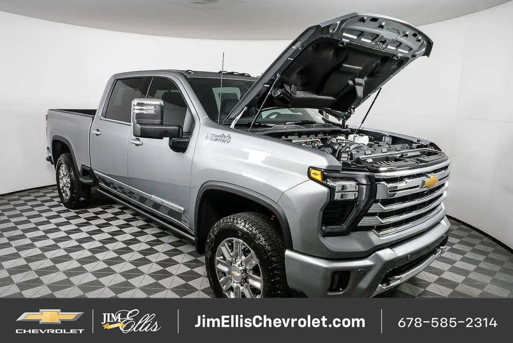 New 2026 Sterling Gray Metallic Chevrolet High Country image 32