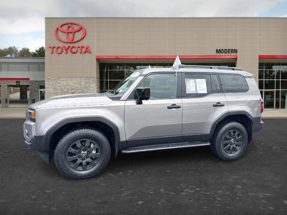 Used 2025 Meteor Toyota Base image 3