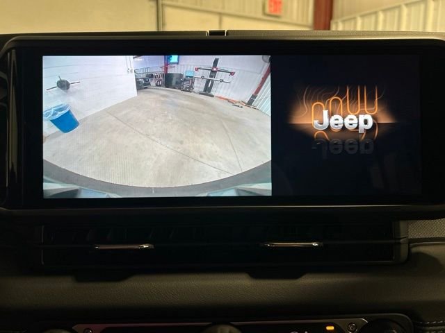 2024 Jeep Wrangler 4-Door Sahara - Photo 30