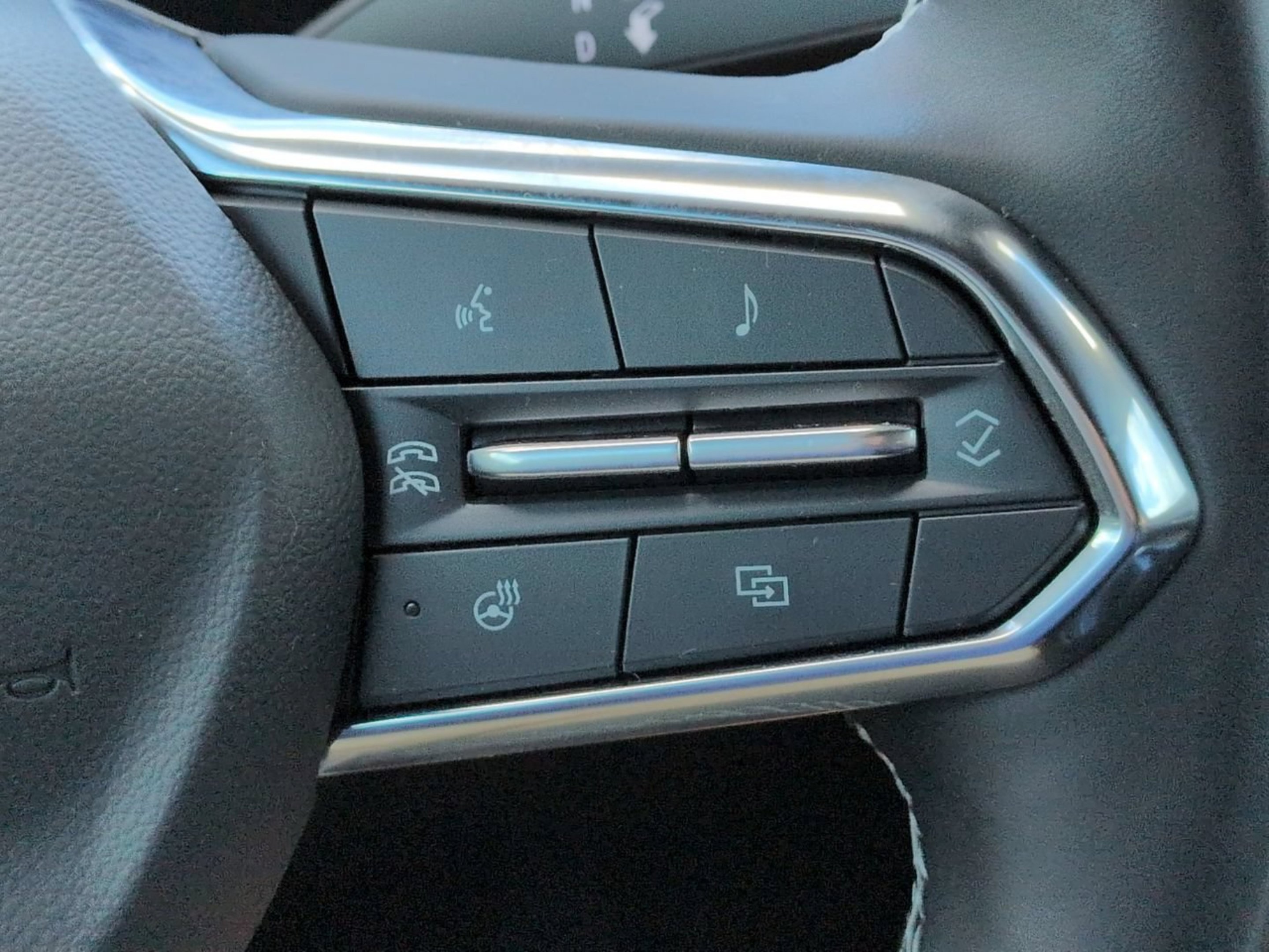 Used 2024 Sterling Gray Metallic Chevrolet LT image 30