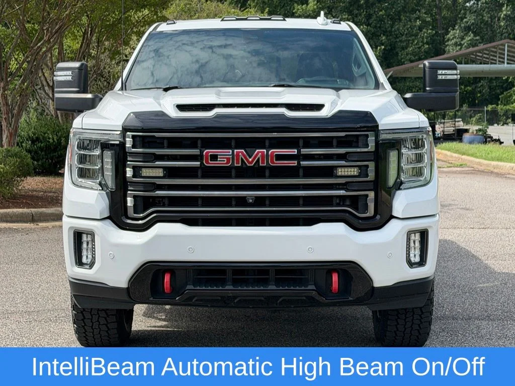Used 2020 White GMC AT4 image 40