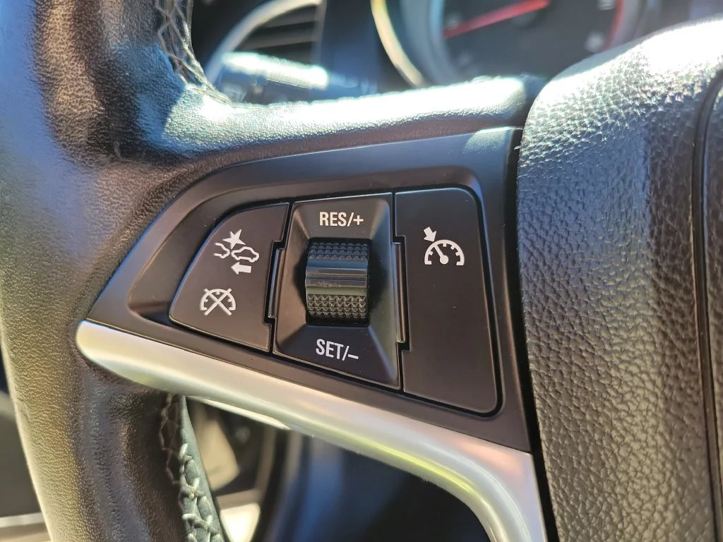 Used 2018 Black Buick Premium image 14