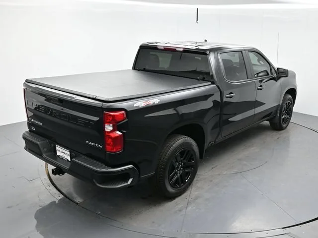 Used 2026 Black Chevrolet Custom image 35