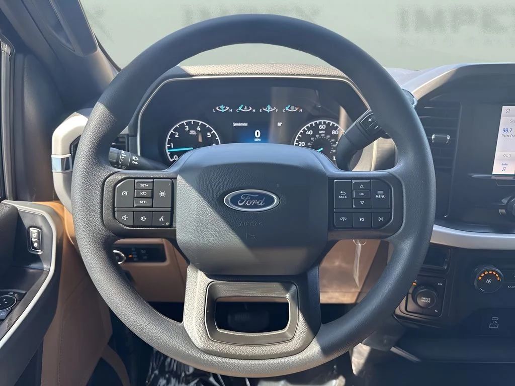 Used 2023 Black Ford XLT image 13