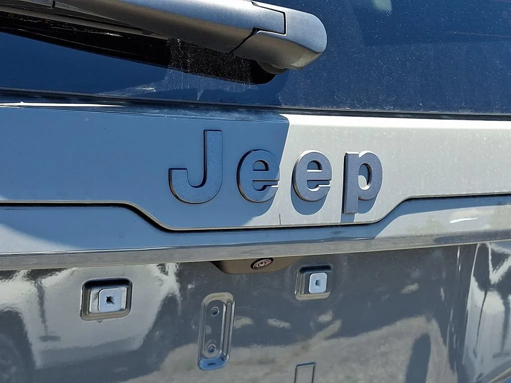 New 2026 Sting-Gray Clearcoat Jeep Limited image 22