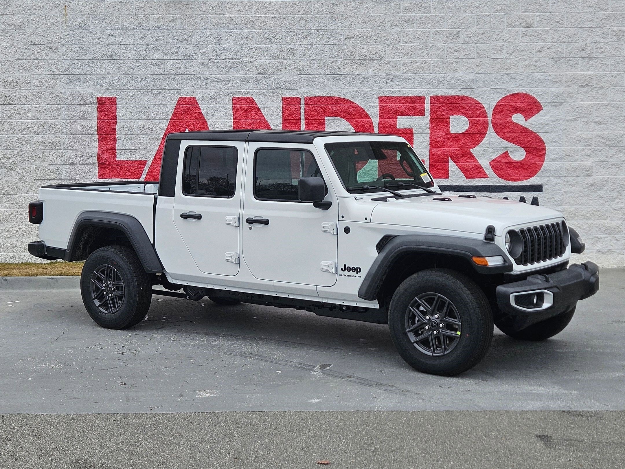 2026 Jeep Gladiator Sport S Auto's photo