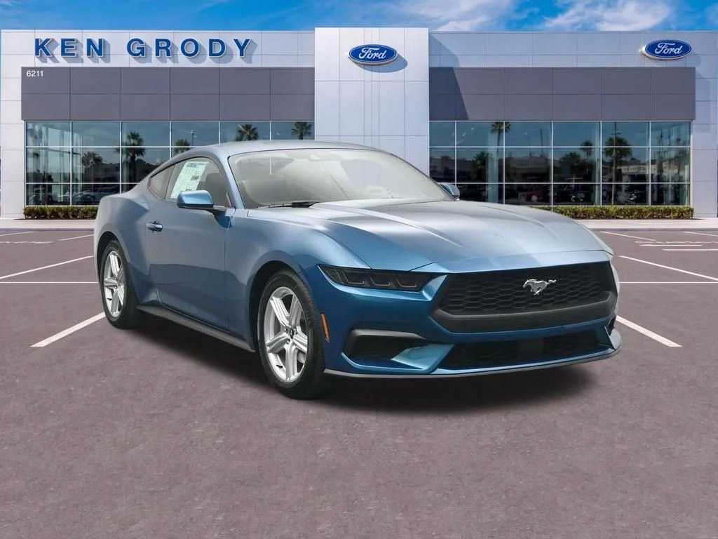 2026 Ford Mustang EcoBoost Fastback's photo
