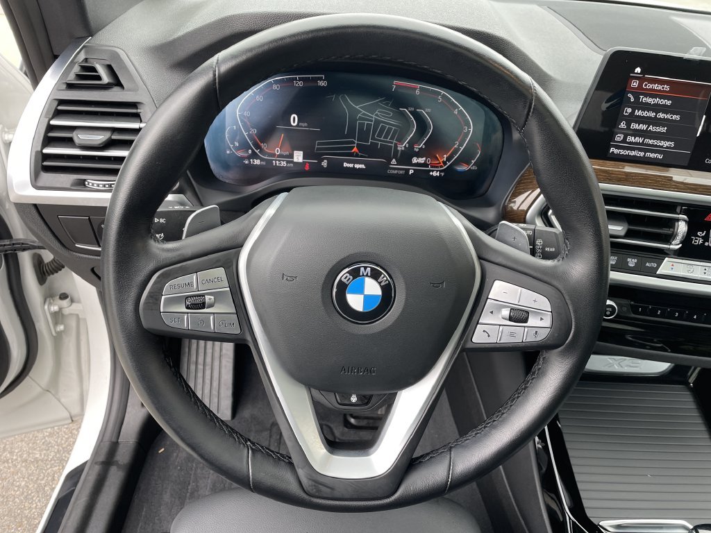 Used 2023 White BMW xDrive30i image 16