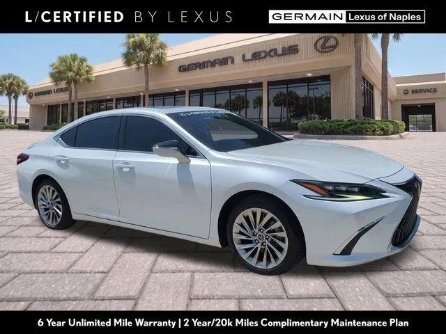 2022 Lexus ES 300h Ultra Luxury