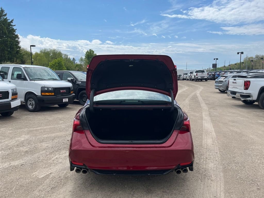 Used 2019 Pearl Toyota XSE image 11