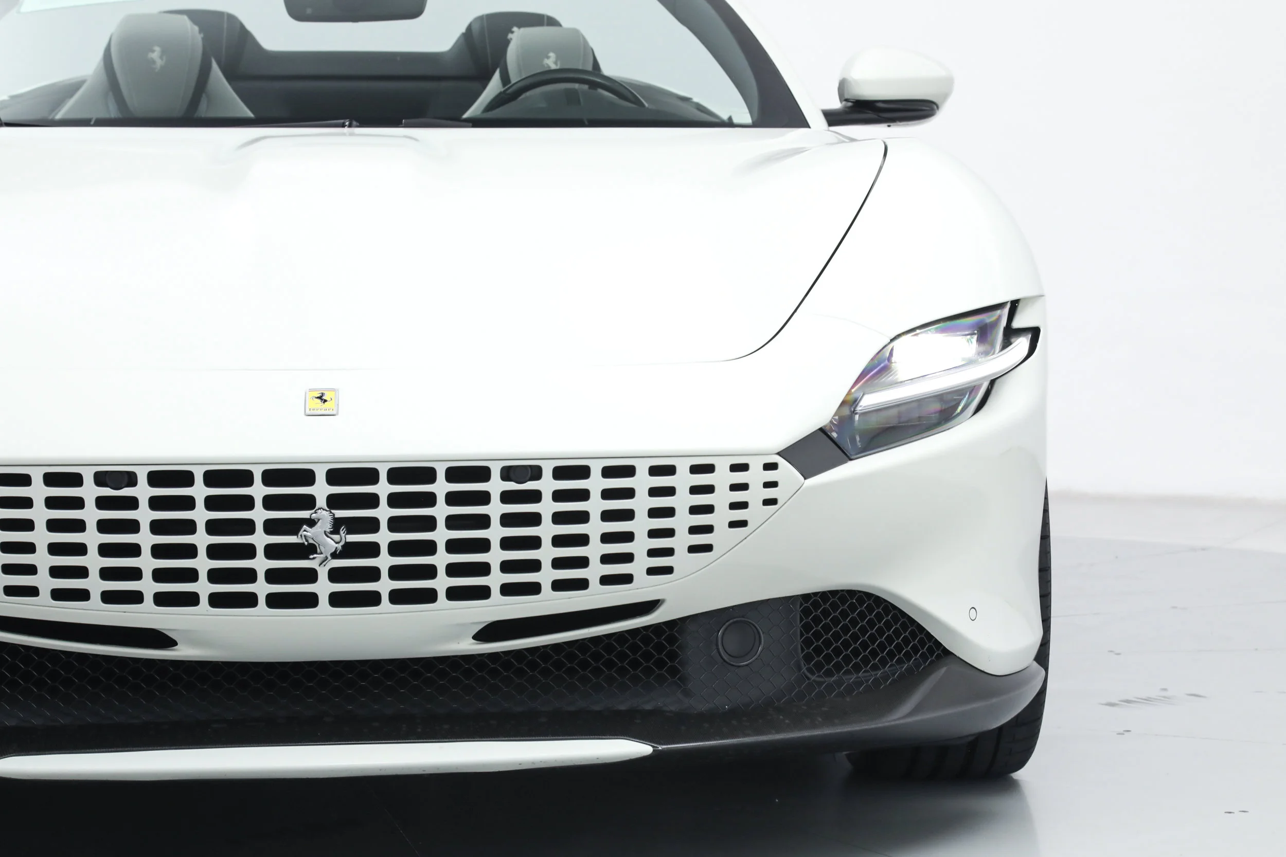 Used 2024 White Ferrari  image 15