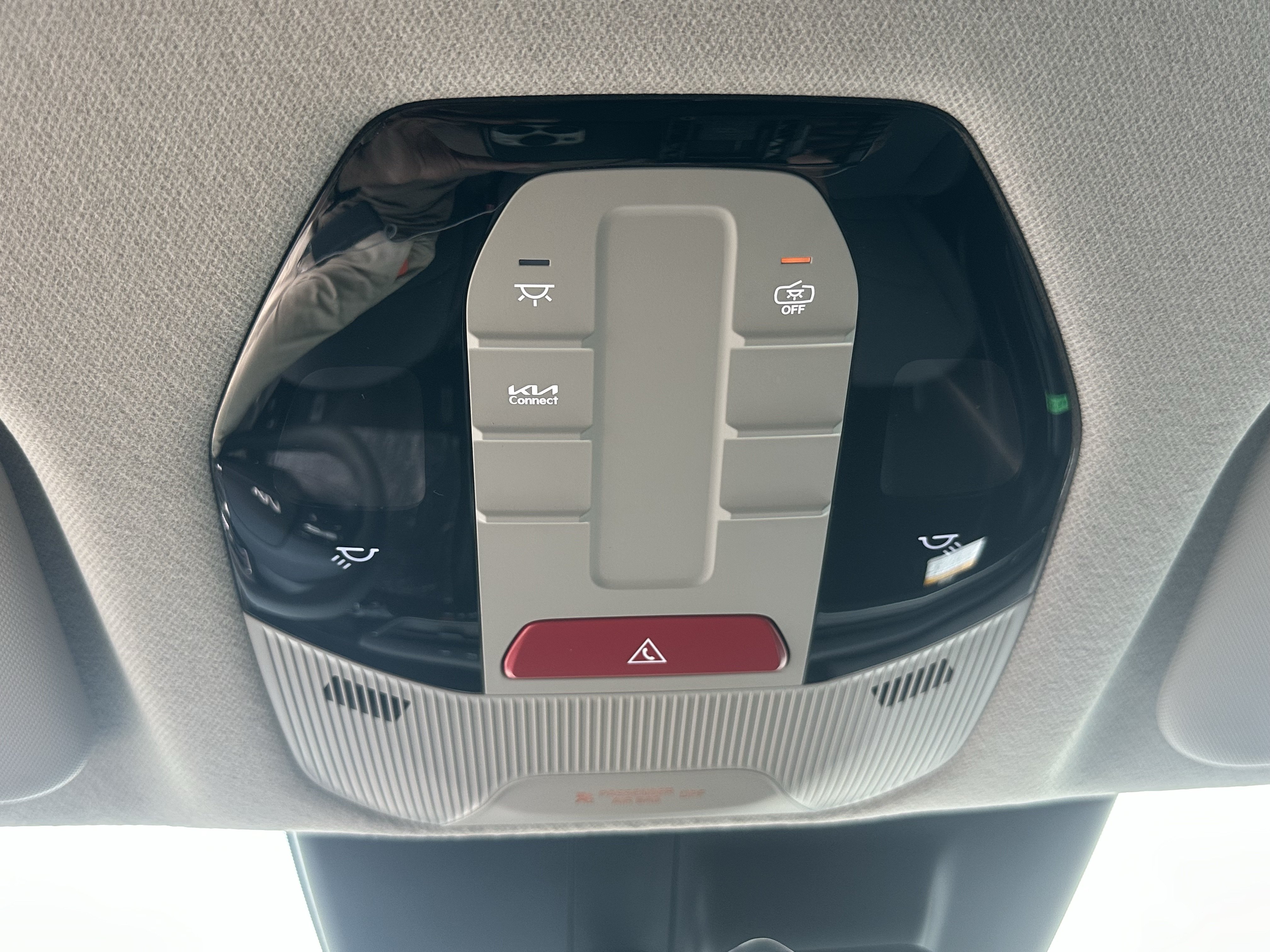 New 2026 Snow White Pearl Kia LXS image 22