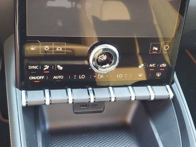 2026 GMC Terrain AT4 - Photo 17