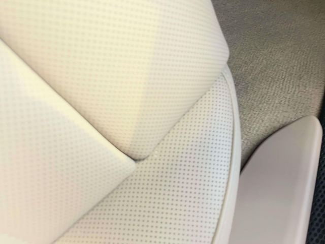 Used 2024 White Porsche 4 image 25