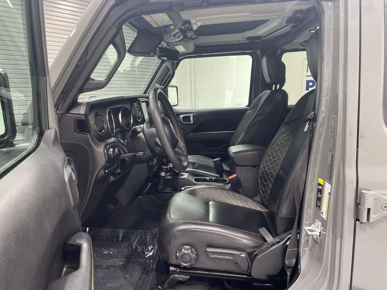 Used 2023 Gray Jeep Sahara 4xe image 11