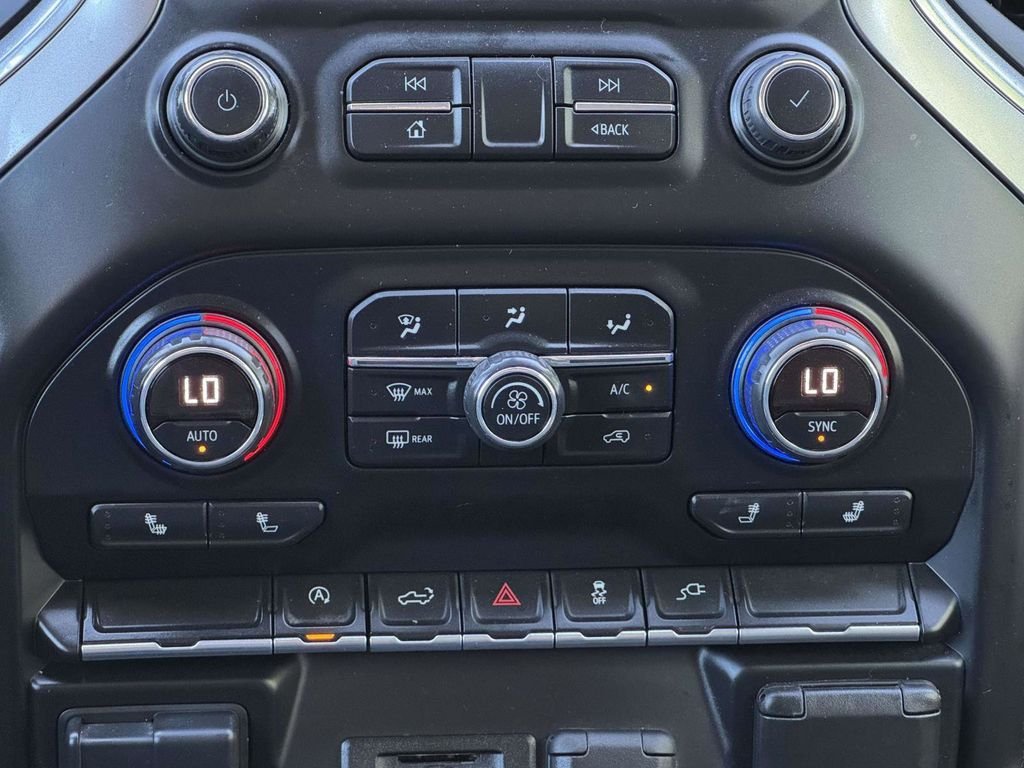 Used 2019 White Chevrolet LT image 6
