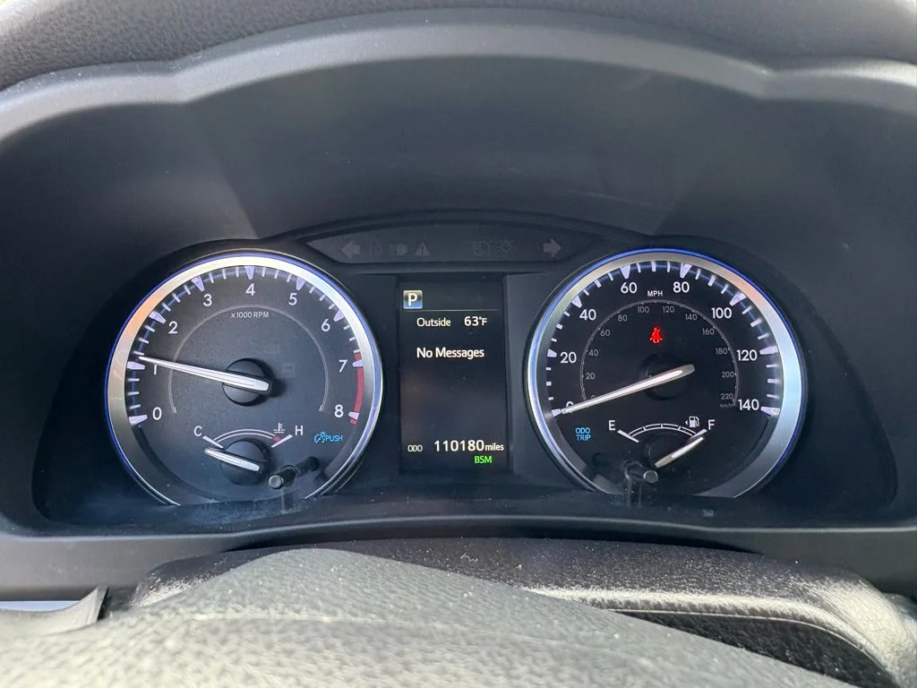 Used 2019 Predawn Gray Mica Toyota XLE image 16