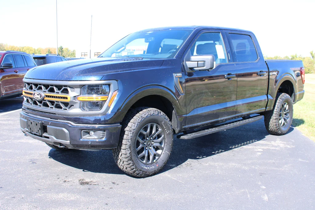 New 2026 Antimatter Blue Metallic Ford Tremor® image 3