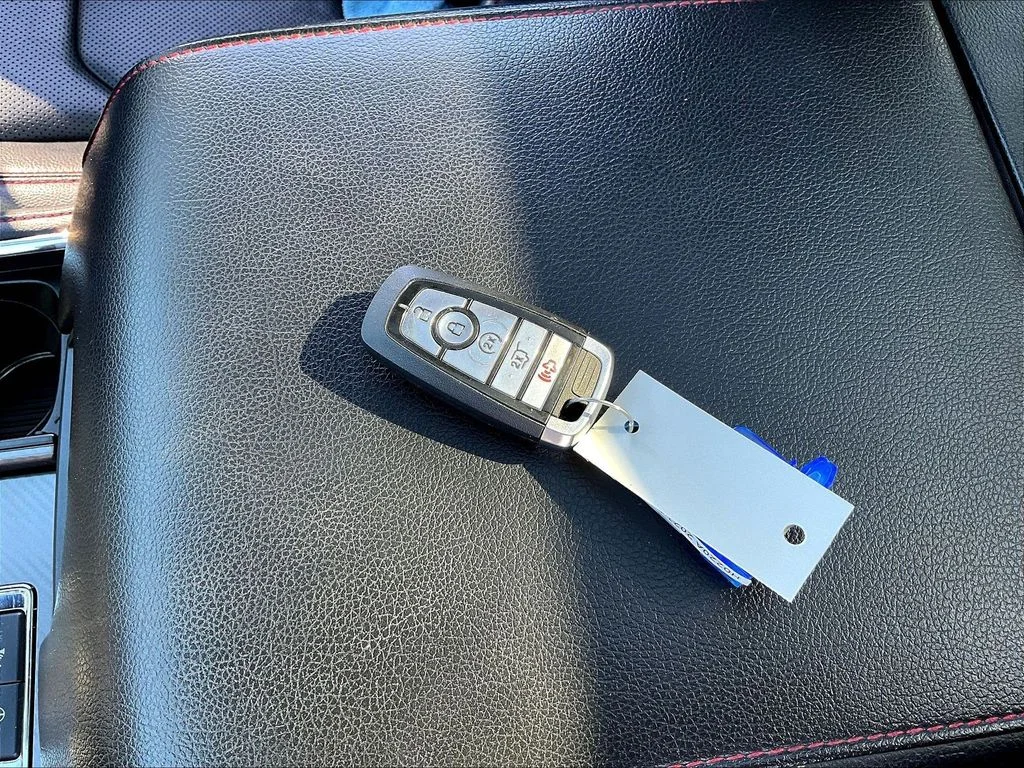 Used 2021 Magnetic Ford Limited image 37