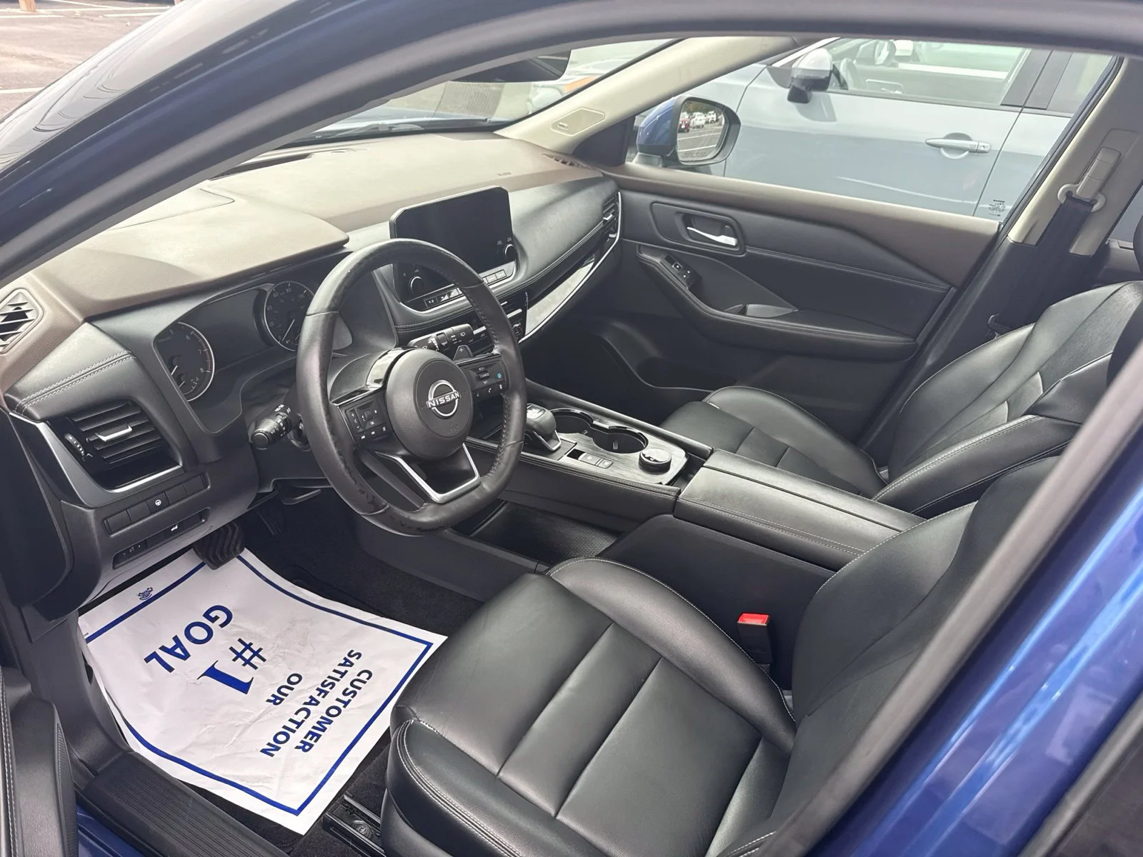 Certified Used 2022 Caspian Blue Metallic Nissan SL image 25