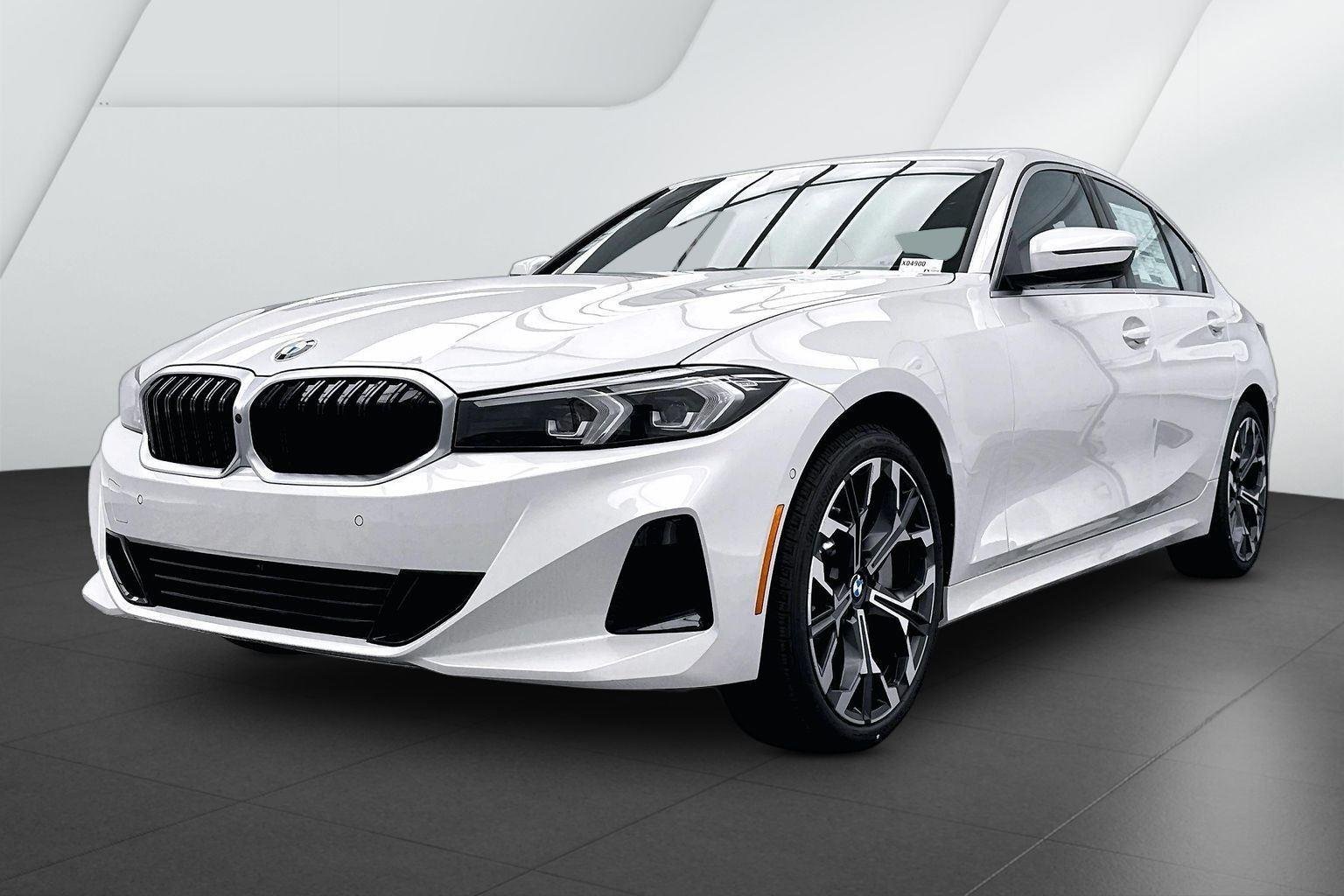 New 2026 Mineral White Metallic BMW 330i xDrive image 3