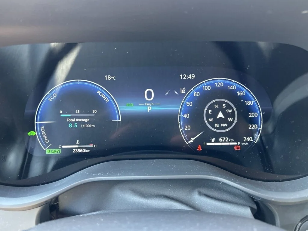 Used 2025  Toyota Sienna XSE AWD 7-Pass Dilawri Certified   Elevate image 23