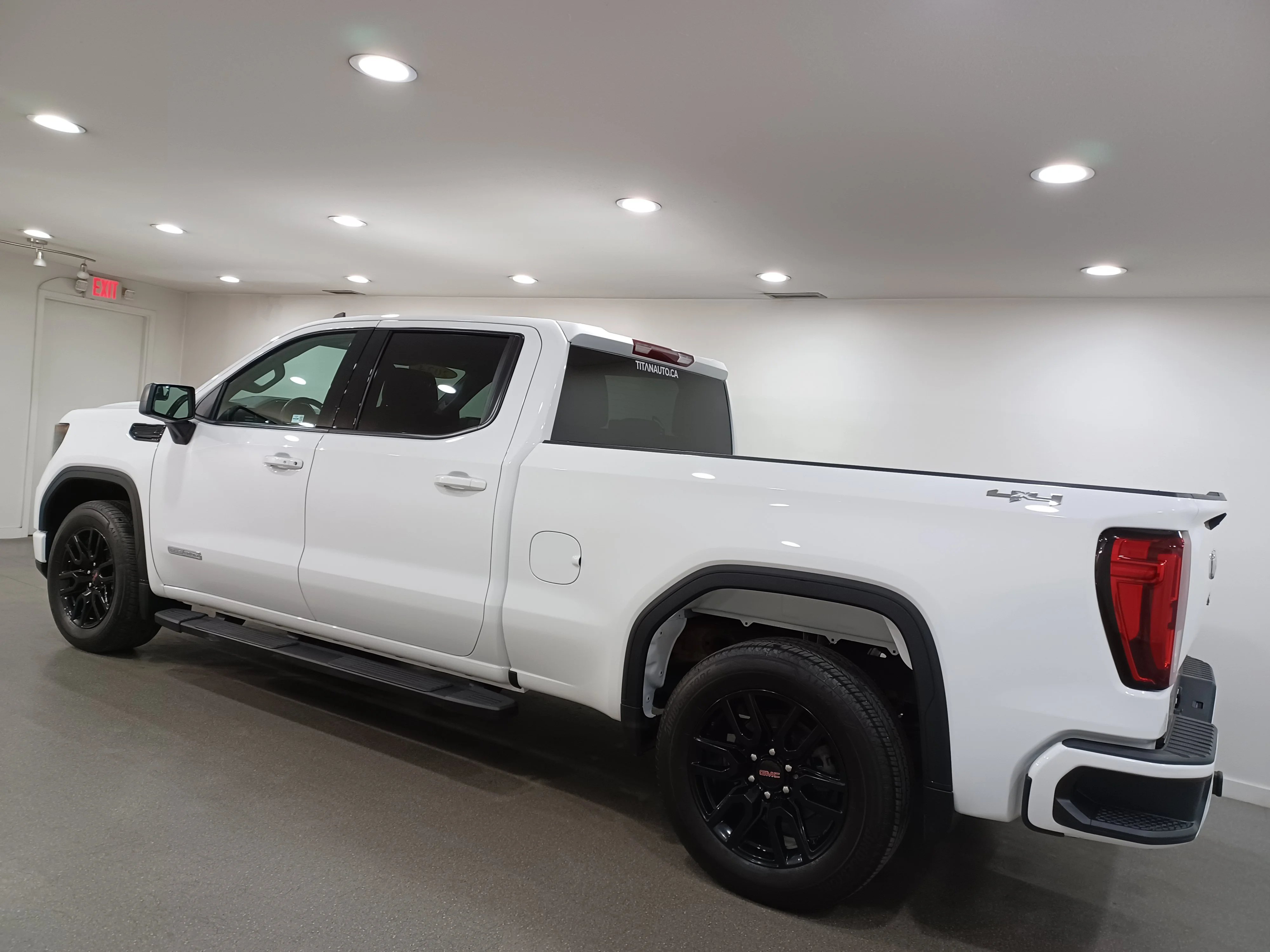 Certified Used 2024 Summit White GMC Elevation 4WD*6 Pass | Adaptive Cruise | Remote Start | Htd Seats | Park Assist | 6ft Box | Tow Pkg image 7
