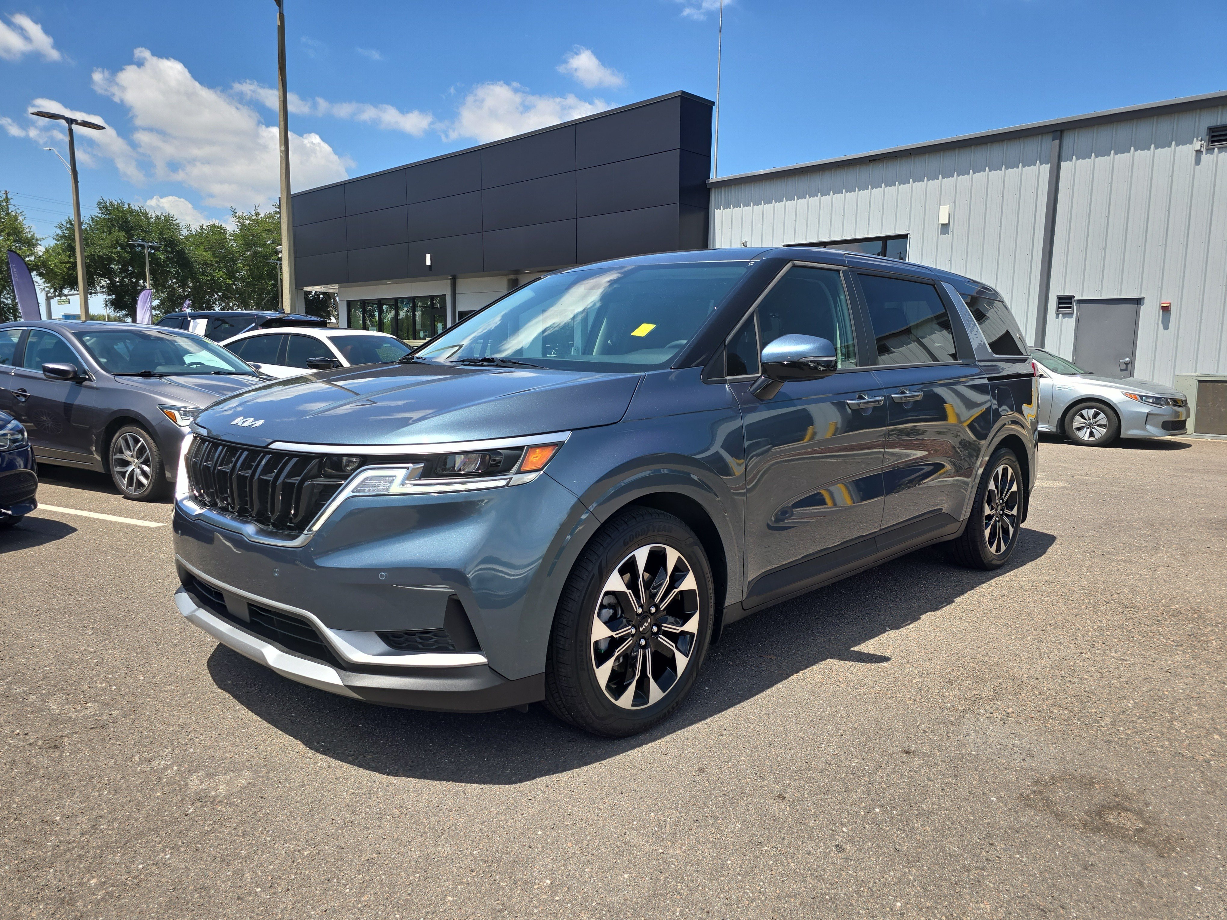 Certified Used 2024 Astra Blue Kia EX image 4