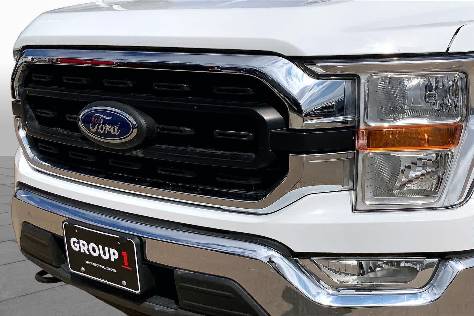 Used 2022 Oxford White Ford XLT image 30