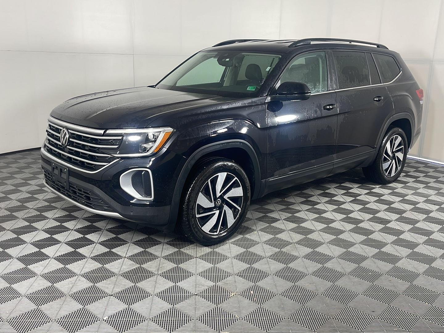 Used 2026  Volkswagen 2.0T SE w/Technology image 1