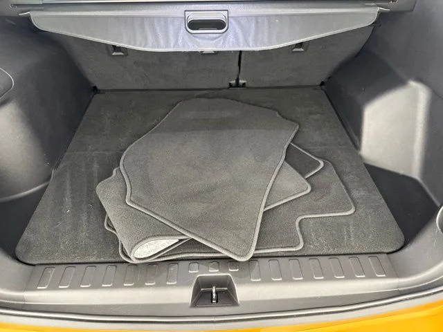Used 2018 Orange Chevrolet LS image 27