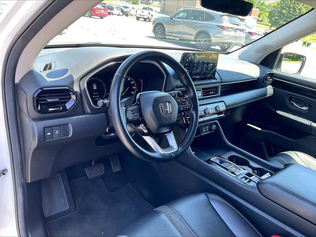 Certified Used 2025 White Honda EX-L image 8