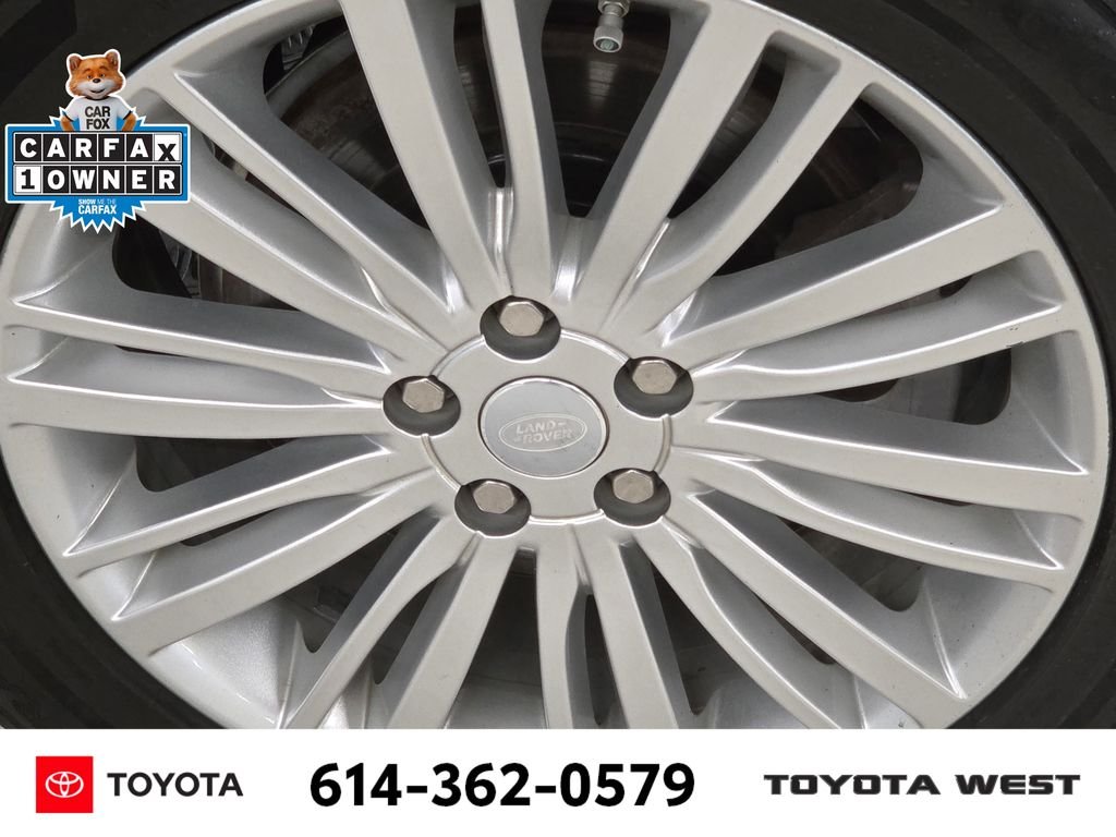 Used 2019 Black Land Rover HSE image 11