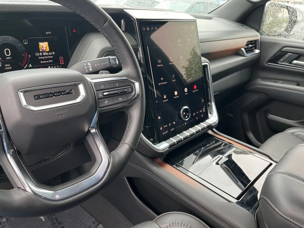 Used 2025 Silver GMC Denali image 21