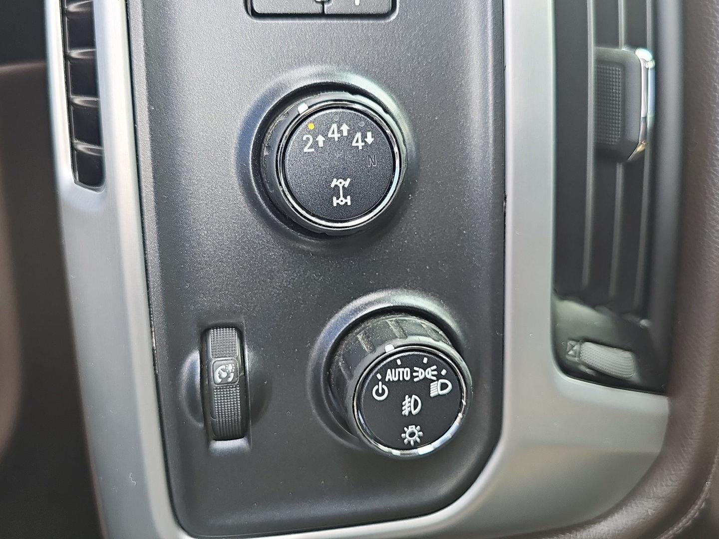 Used 2019 White Frost Tricoat GMC SLT image 21