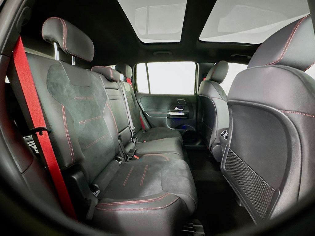 2026 Mercedes-Benz GLB AMG GLB 35 - Photo 28