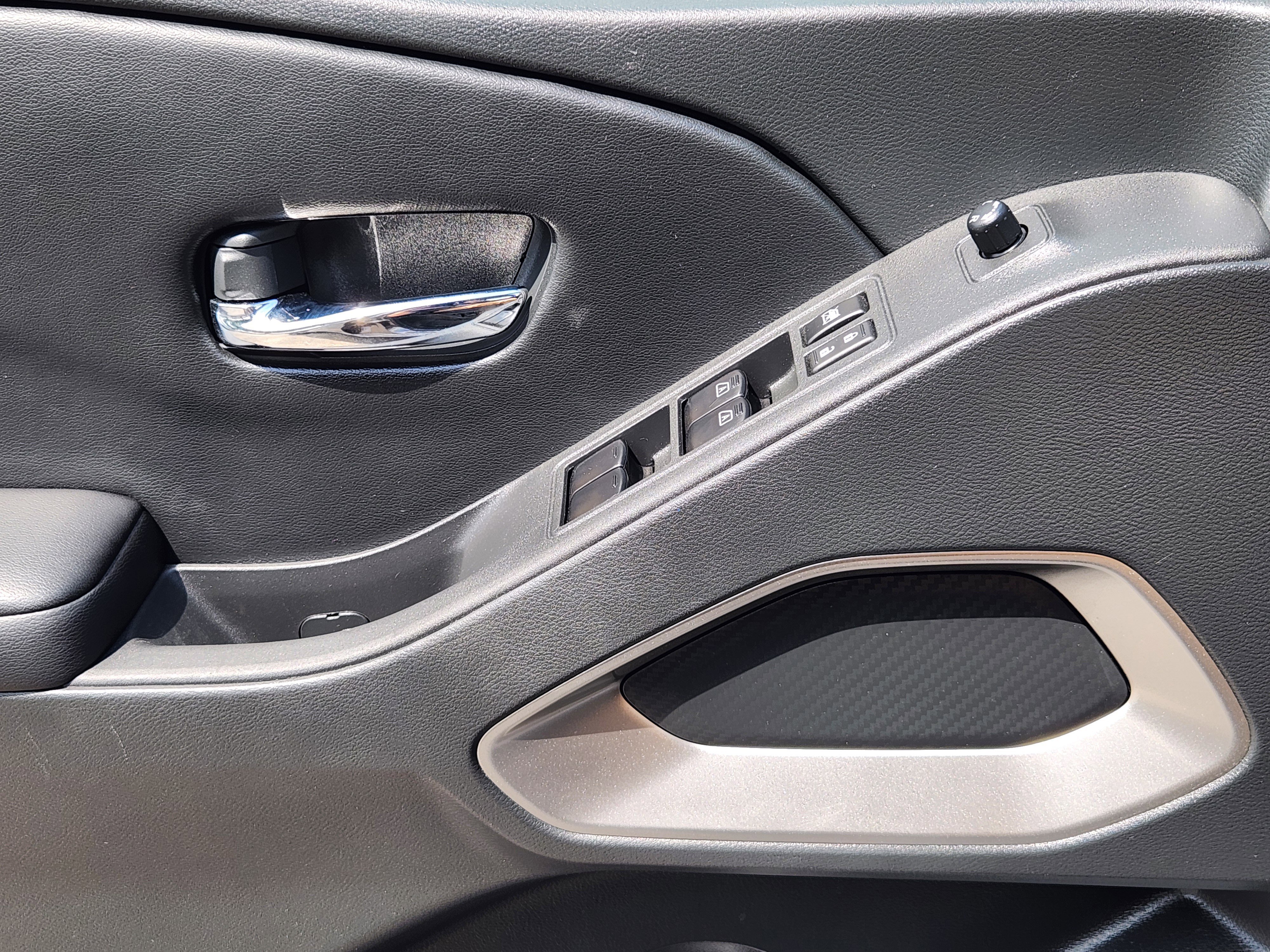 Certified Used 2026 Gun Metallic Nissan SV image 23