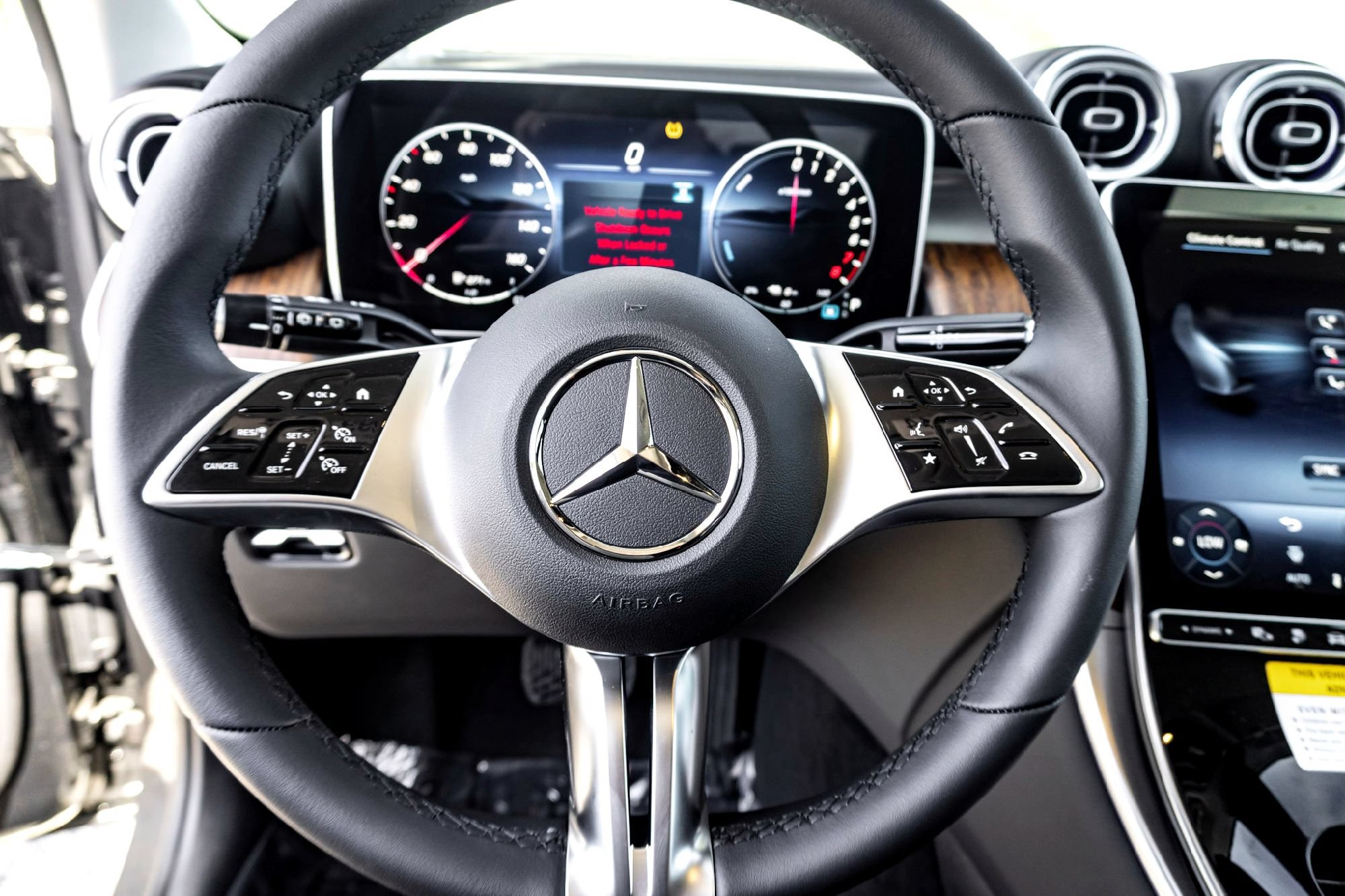 2025 Mercedes-Benz GLC Base - Photo 12